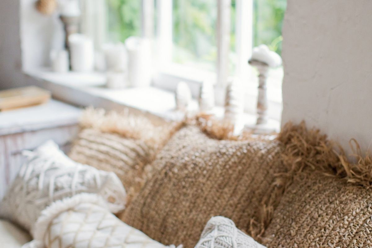Boho Throw Pillows To Make Your Home Cozy